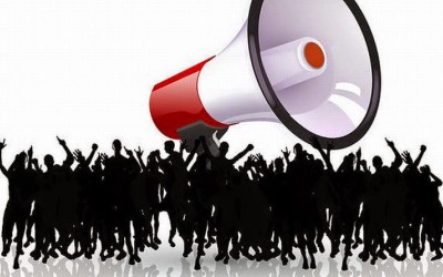 Puluhan Massa Ormas PP Konsentrasi di Depan Gedung Dewan